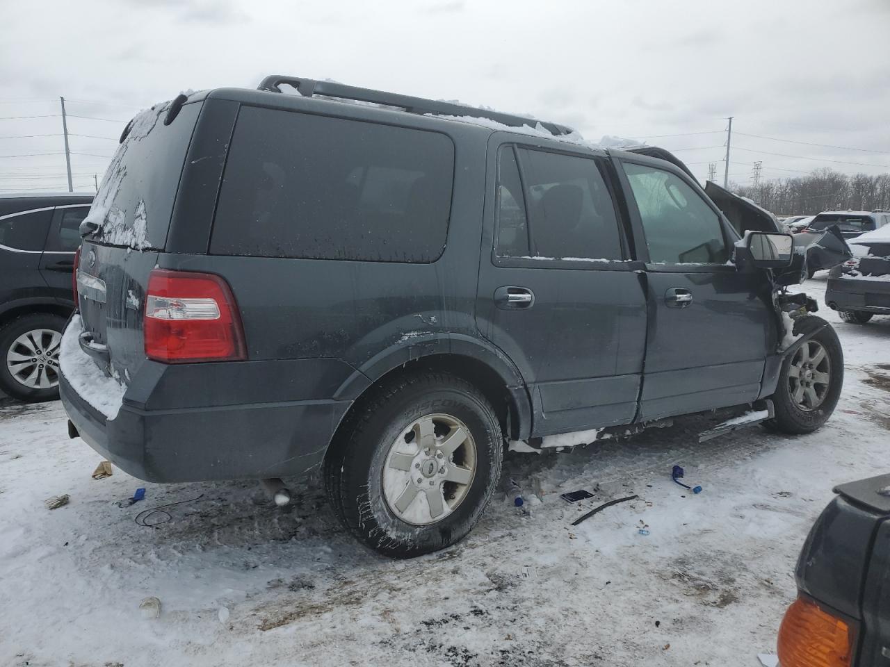 2009 Ford Expedition VIN 1FMFU16519LA07652 Copart auction photo, front end / side damage thumbnail 3