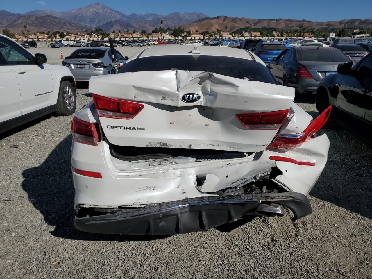2019 KIA Optima VIN 5XXGT4L32KG378695 Copart auction photo, rear end damage thumbnail 6