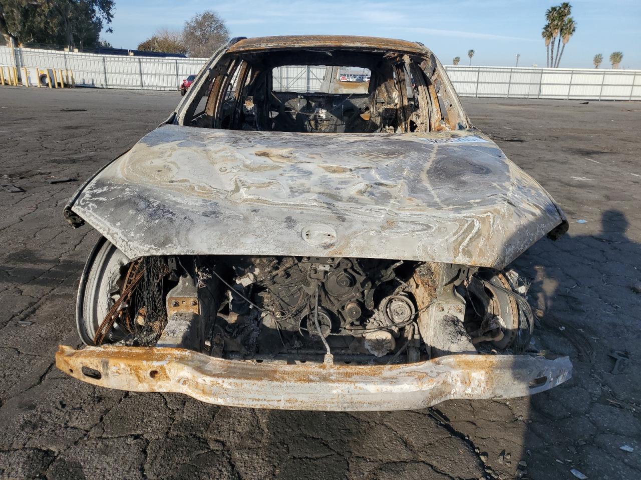2013 BMW X1 VIN WBAVM5C54DVV90160 Copart auction photo, burn / missing/altered vin damage thumbnail 5