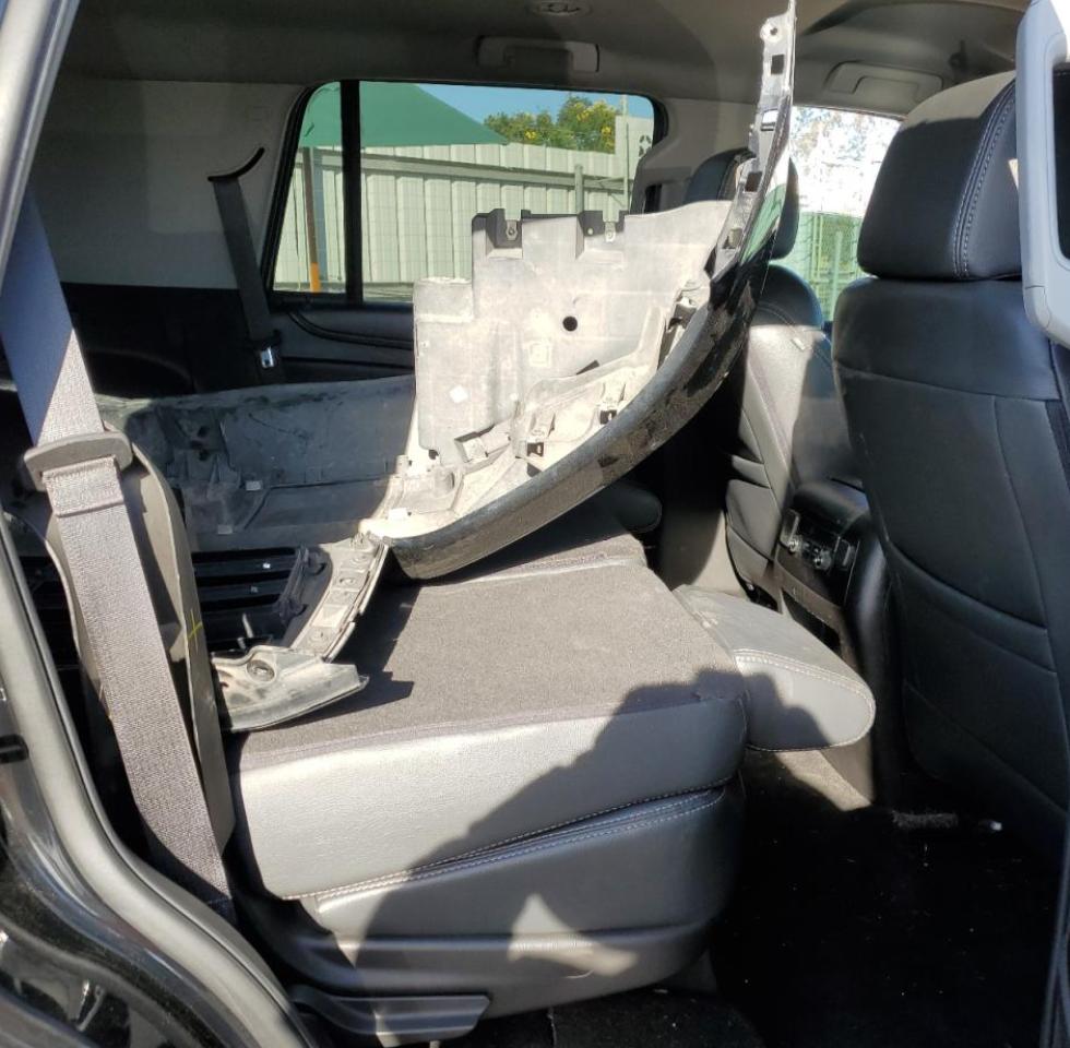 2018 Chevrolet Tahoe VIN 1GNSCAKCXJR338068 Copart auction photo, rear end / front end damage thumbnail 11