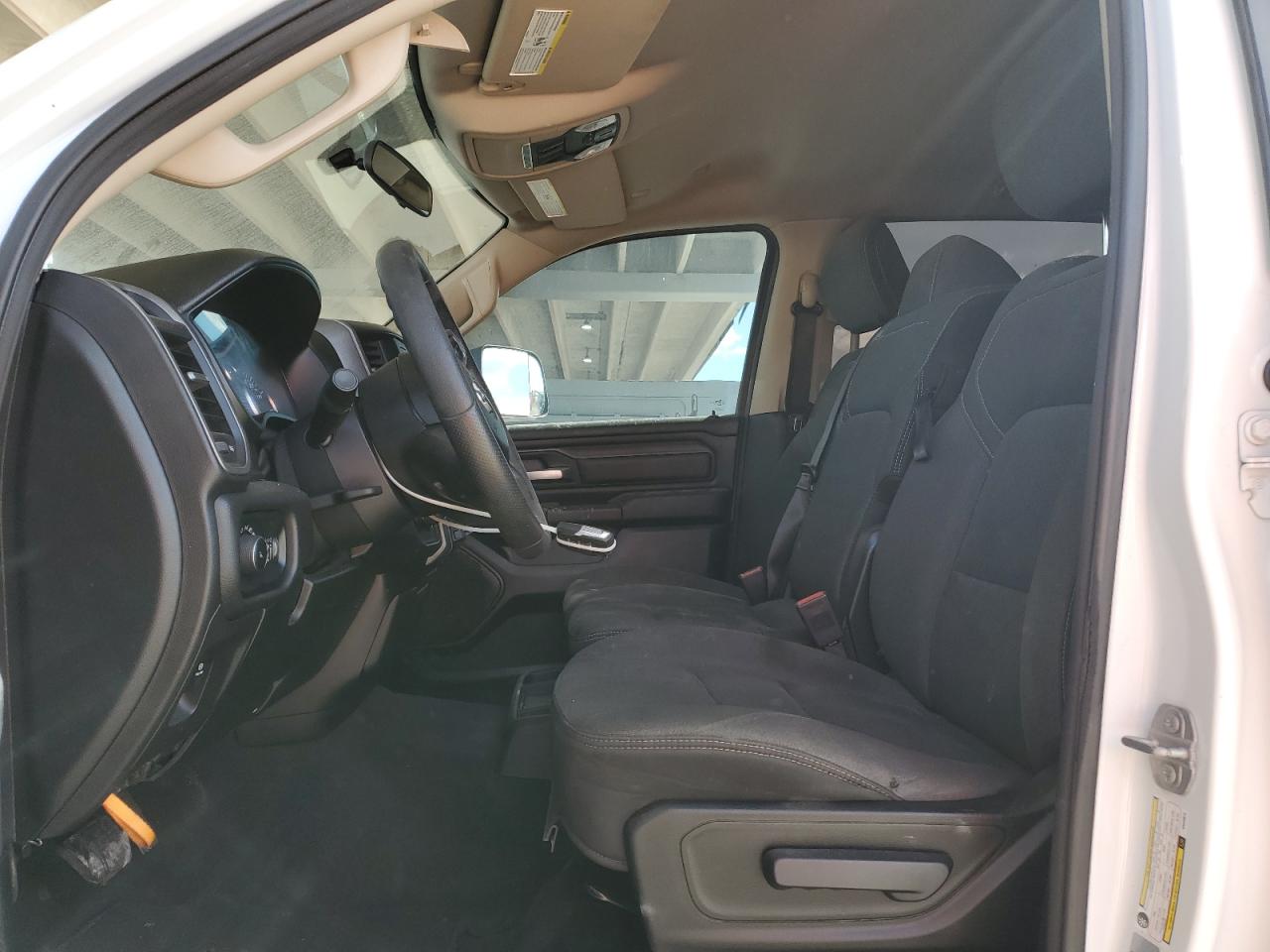 2019 RAM 1500 VIN 1C6RREGT8KN548674 Copart auction photo, front end / minor dent/scratches damage thumbnail 7