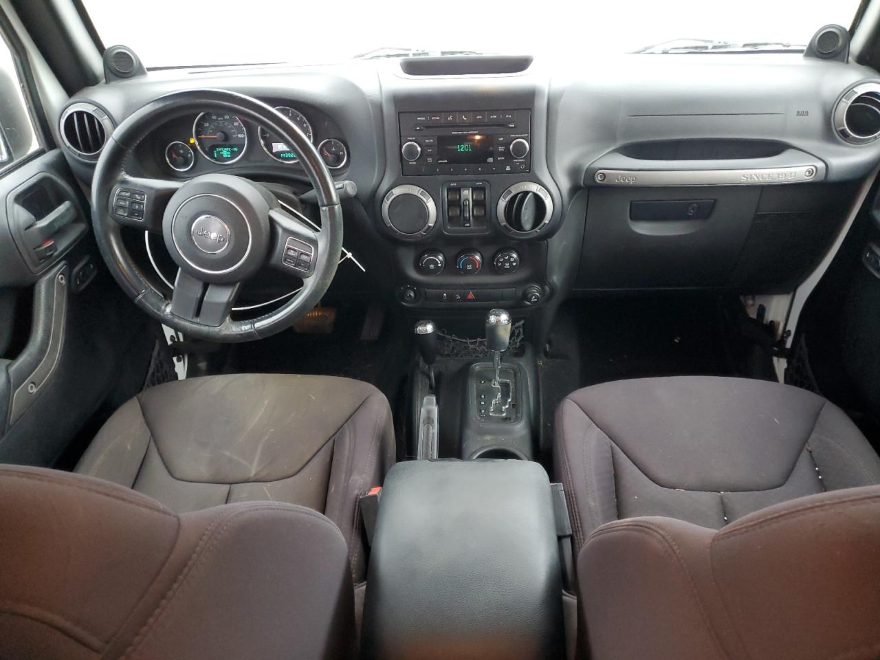 2013 Jeep Wrangler VIN 1C4BJWDG1DL577513 Copart auction photo, front end / minor dent/scratches damage thumbnail 8