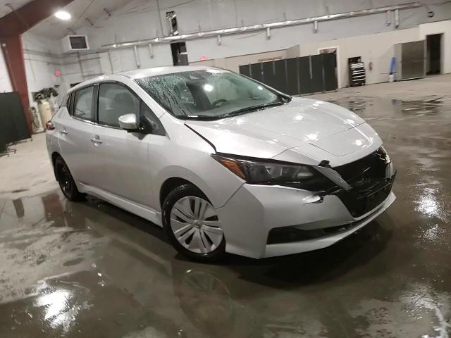 2022 Nissan Leaf VIN 1N4AZ1BV5NC563775 Copart auction photo, front end / minor dent/scratches damage thumbnail 15