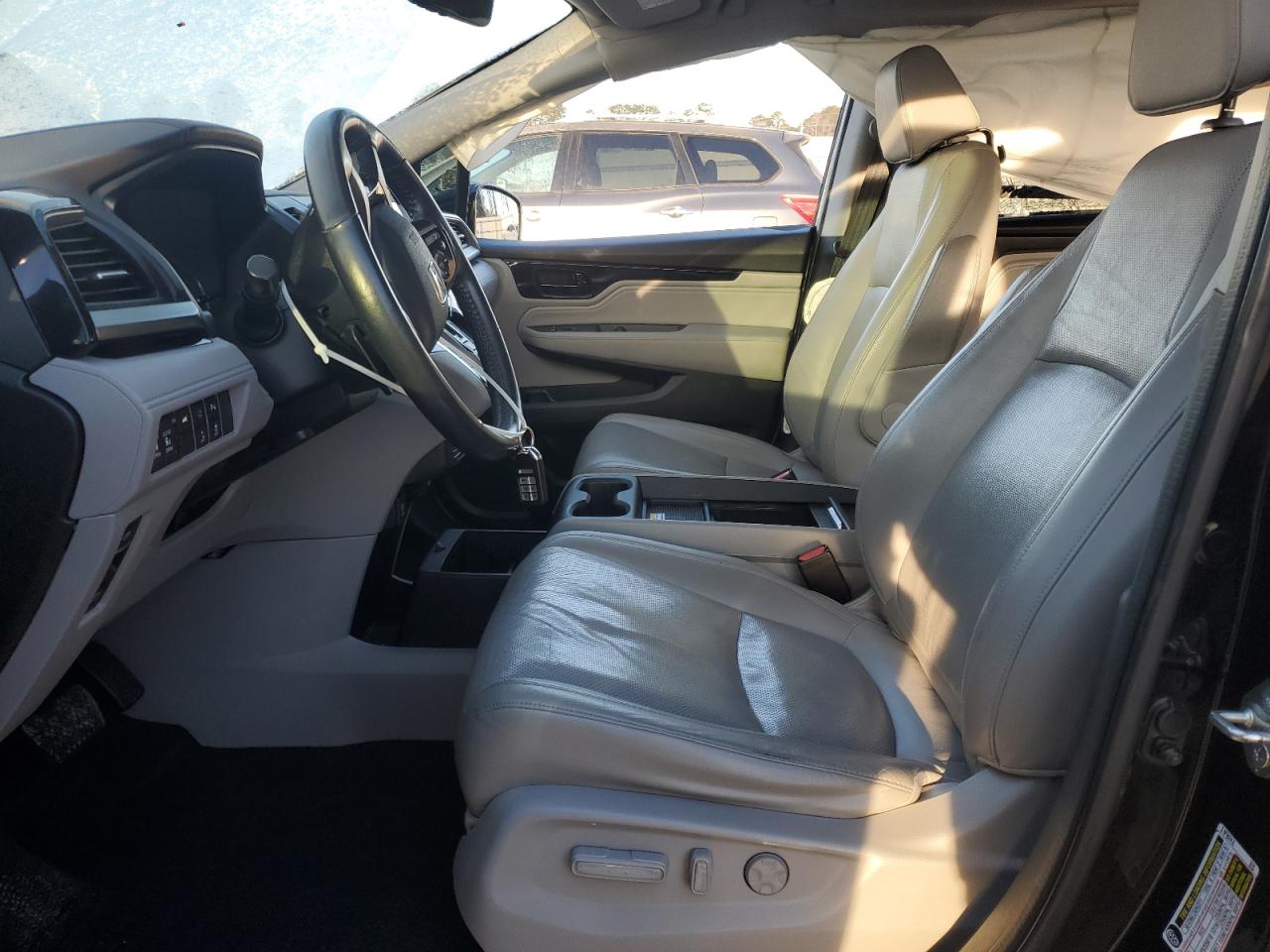 2018 Honda Odyssey VIN 5FNRL6H93JB069952 Copart auction photo, side / rear end damage thumbnail 7
