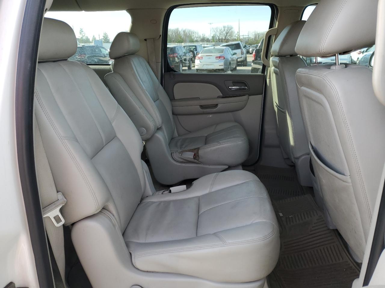 2010 GMC Yukon VIN 1GKUKKE34AR248537 Copart auction photo, front end damage thumbnail 11