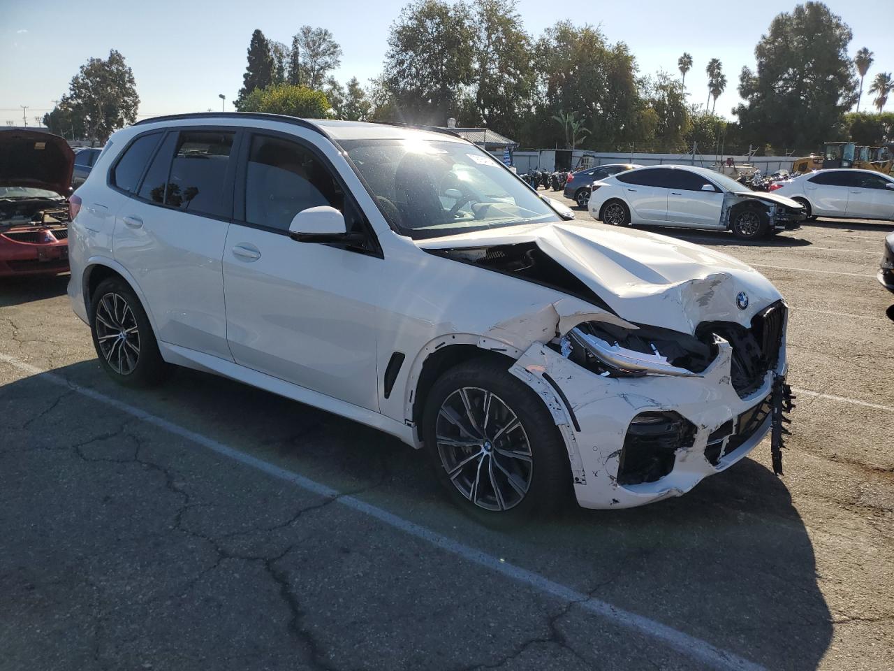 2021 BMW X5 VIN 5UXTA6C06M9H32645 Copart auction photo, front end / minor dent/scratches damage thumbnail 4