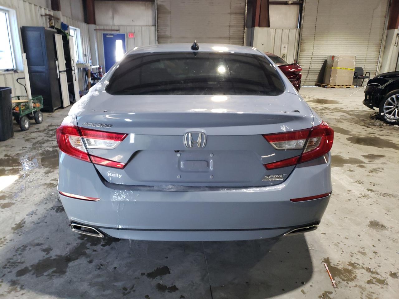 2022 Honda Accord VIN 1HGCV1F41NA006407 Copart auction photo, front end / minor dent/scratches damage thumbnail 6