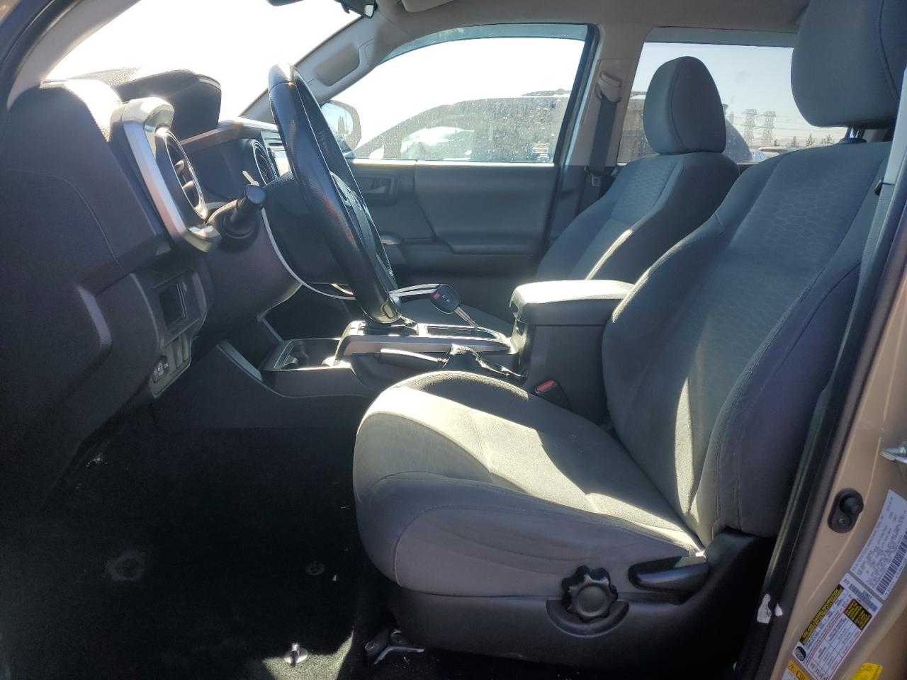 2019 Toyota Tacoma VIN 5TFAX5GN6KX134231 Copart auction photo, front end / side damage thumbnail 7