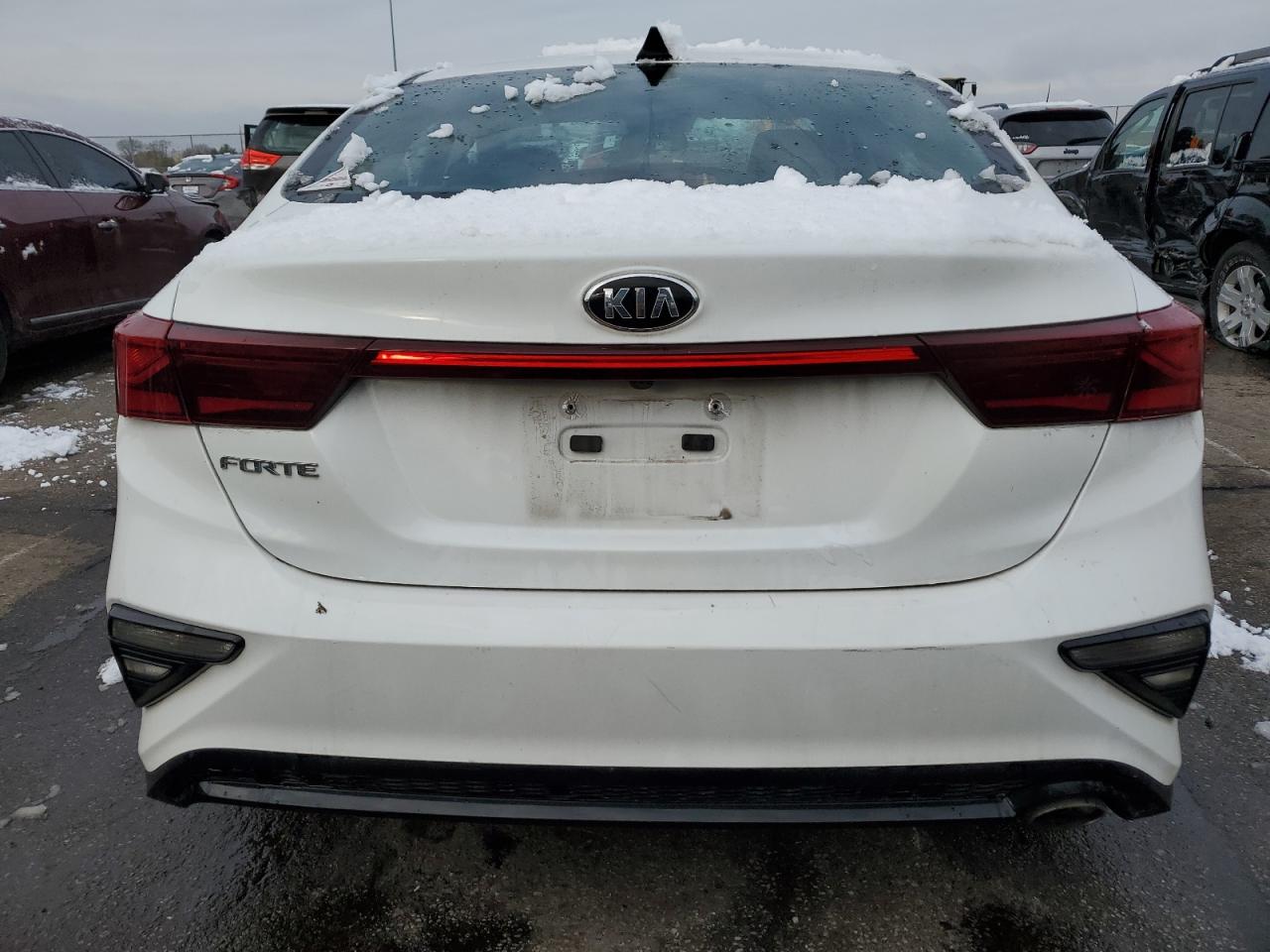 2021 KIA Forte VIN 3KPF24AD3ME396970 Copart auction photo, front end damage thumbnail 6