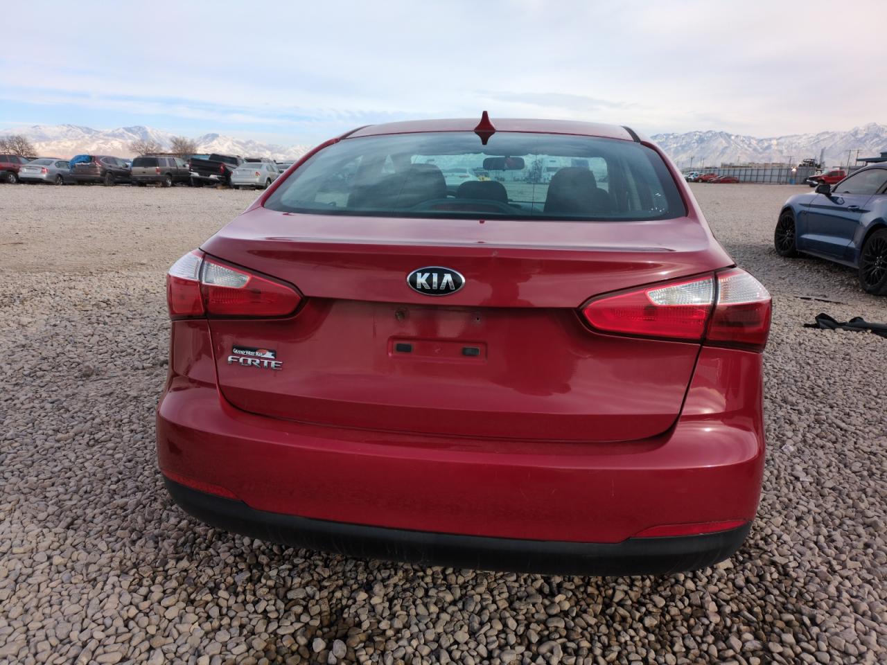 2016 KIA Forte VIN KNAFK4A68G5517782 Copart auction photo, front end damage thumbnail 6