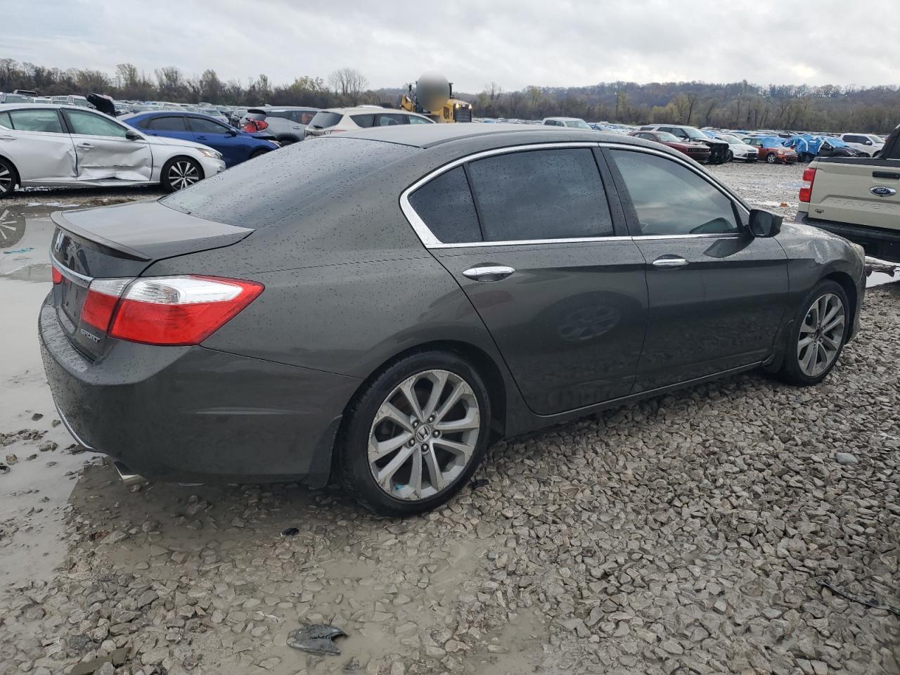 2015 Honda Accord VIN 1HGCR2F50FA047941 Copart auction photo, side / rear end damage thumbnail 3