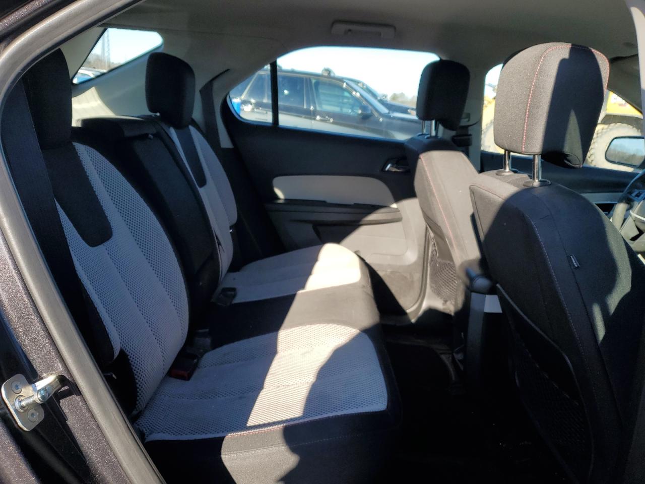2016 Chevrolet Equinox VIN 2GNALBEK3G6271368 Copart auction photo, rear end / minor dent/scratches damage thumbnail 11