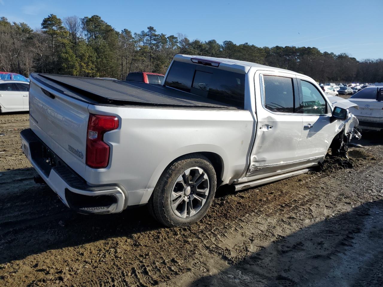 2023 Chevrolet Silverado VIN 1GCUDJE8XPZ157356 Copart auction photo, front end / side damage thumbnail 3