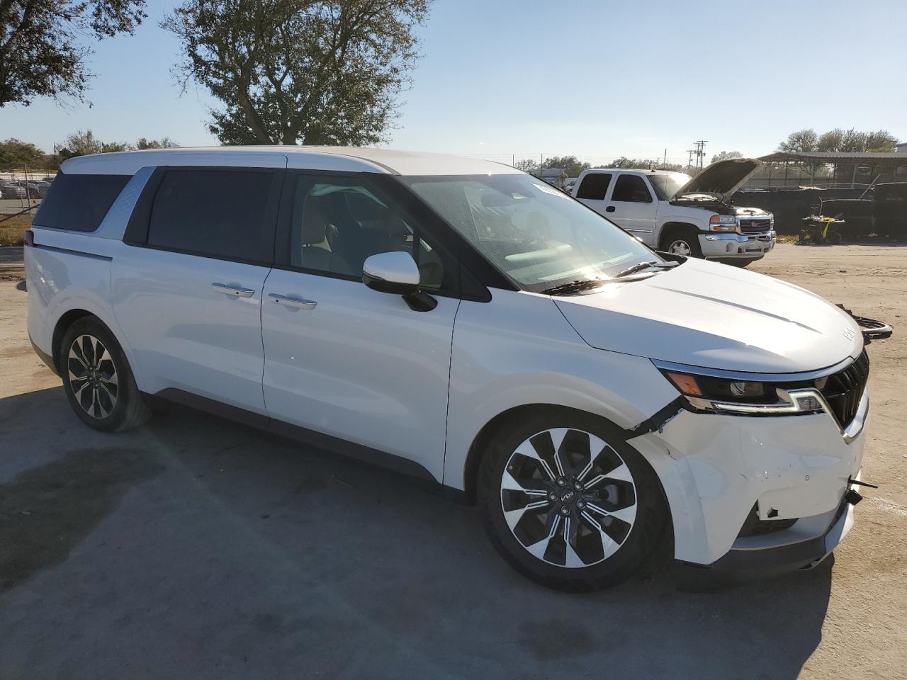 2024 KIA Carnival VIN KNDNC5H30R6405021 Copart auction photo, front end damage thumbnail 4