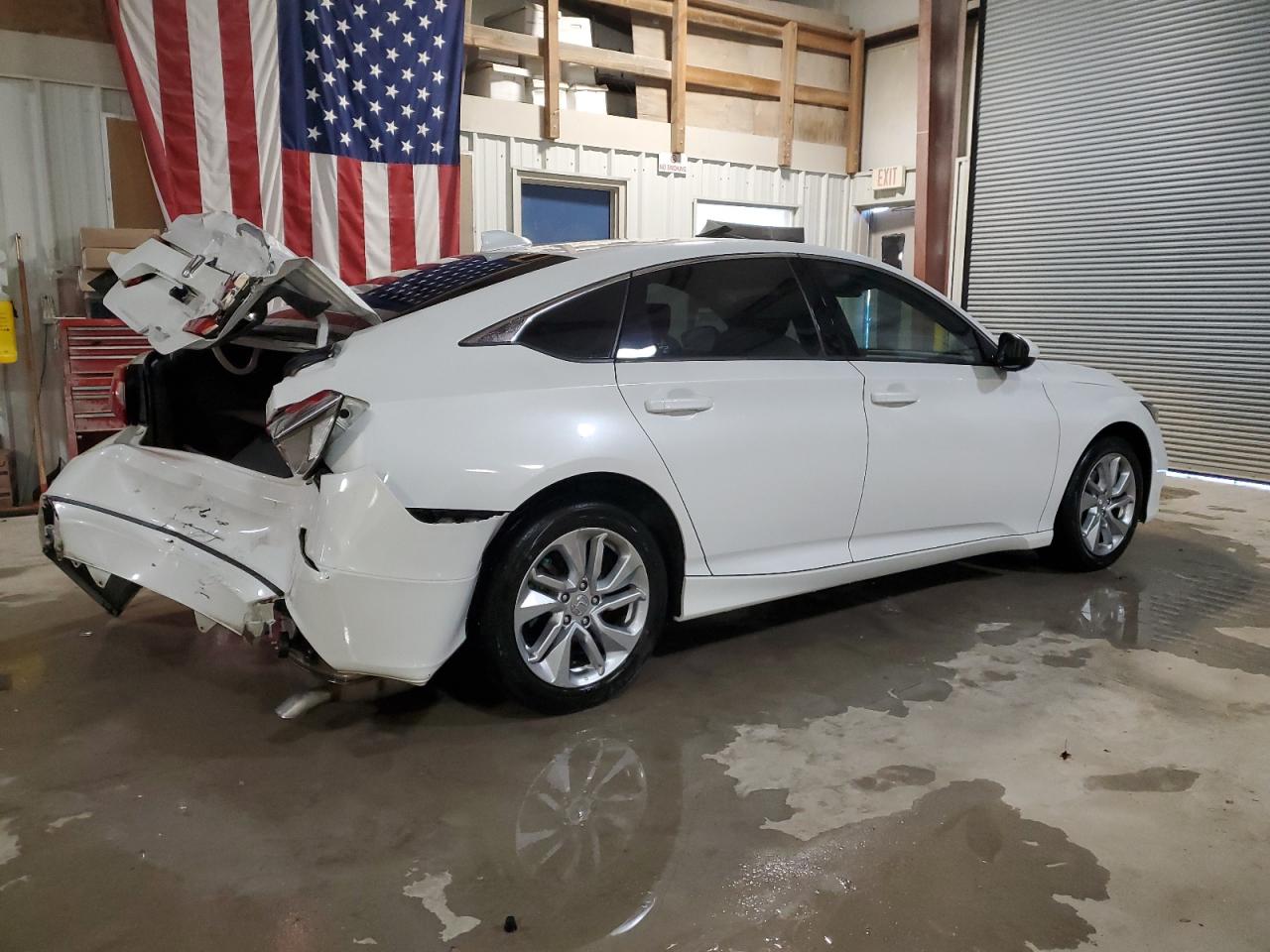 2019 Honda Accord VIN 1HGCV1F18KA173896 Copart auction photo, rear end / minor dent/scratches damage thumbnail 3