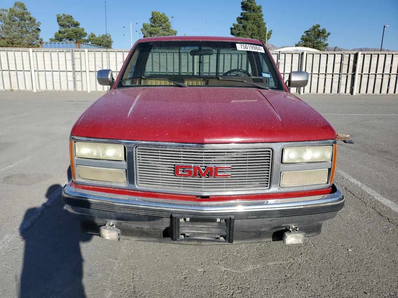 1990 GMC Sierra VIN 1GTDC14H3LZ555877 Copart auction photo, side / rear end damage thumbnail 5