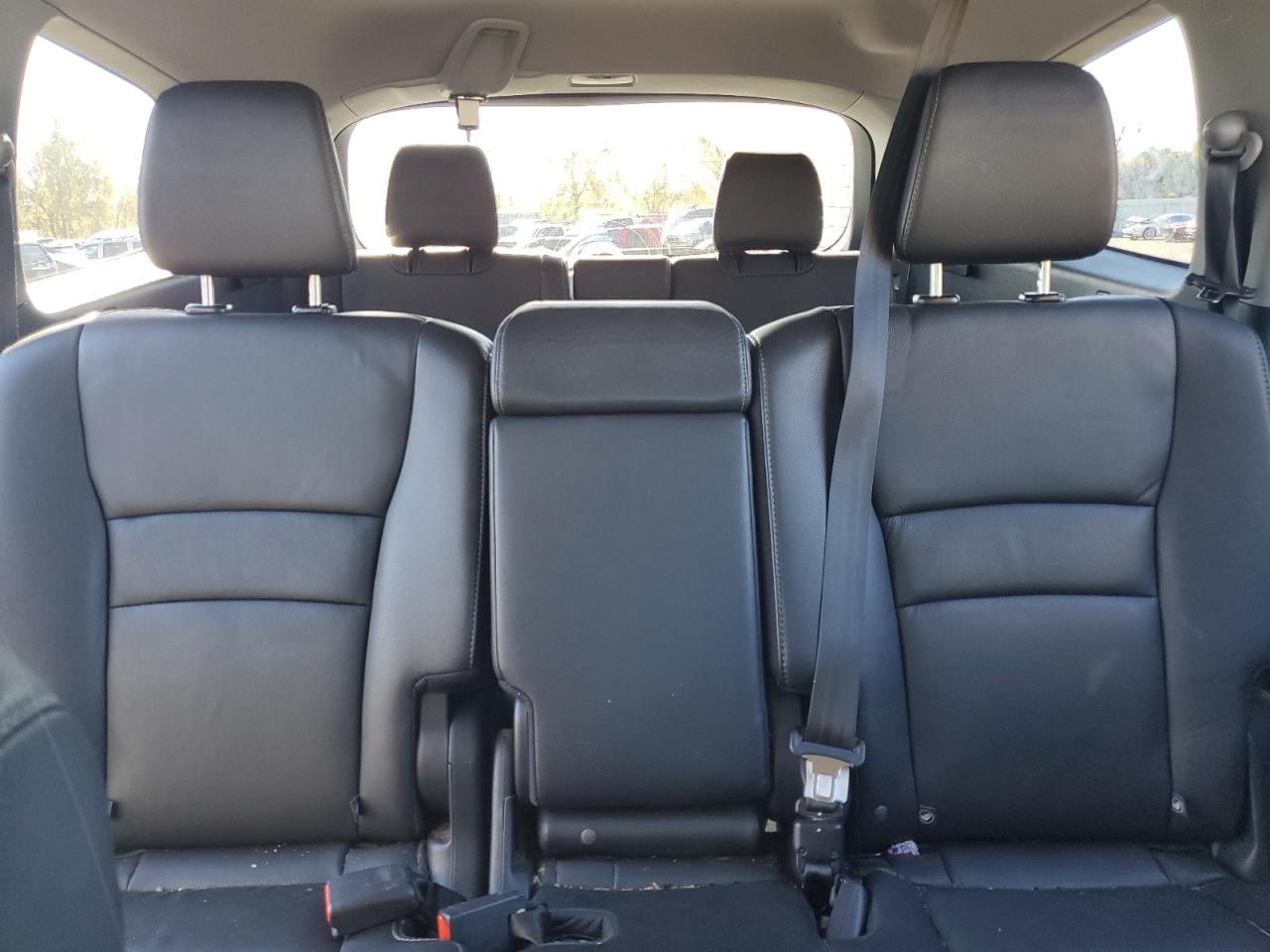 2019 Honda Pilot VIN 5FNYF6H55KB100118 Copart auction photo, side damage thumbnail 10