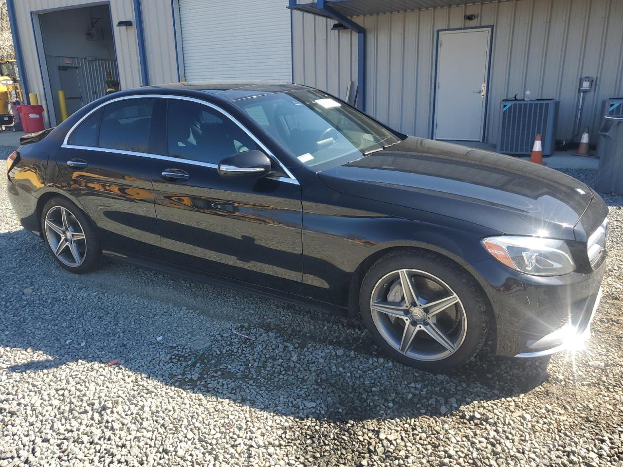 2015 Mercedes-Benz C-klasse VIN 55SWF6GB2FU027258 Copart auction photo, rear end / minor dent/scratches damage thumbnail 4