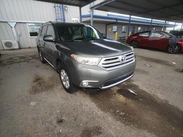 2011 Toyota Highlander VIN 5TDBK3EH0BS058984 Copart auction photo, front end damage thumbnail 11