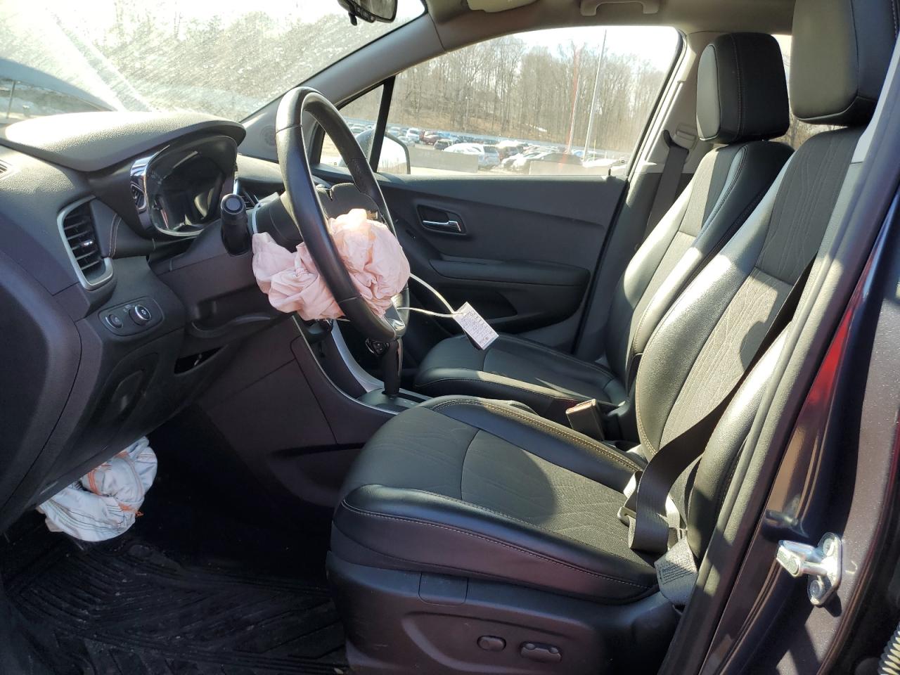 2019 Chevrolet Trax VIN 3GNCJPSB2KL315185 Copart auction photo, front end / minor dent/scratches damage thumbnail 7