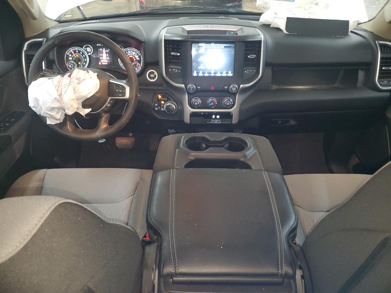 2019 RAM 1500 VIN 1C6SRFBTXKN915587 Copart auction photo, front end / side damage thumbnail 8