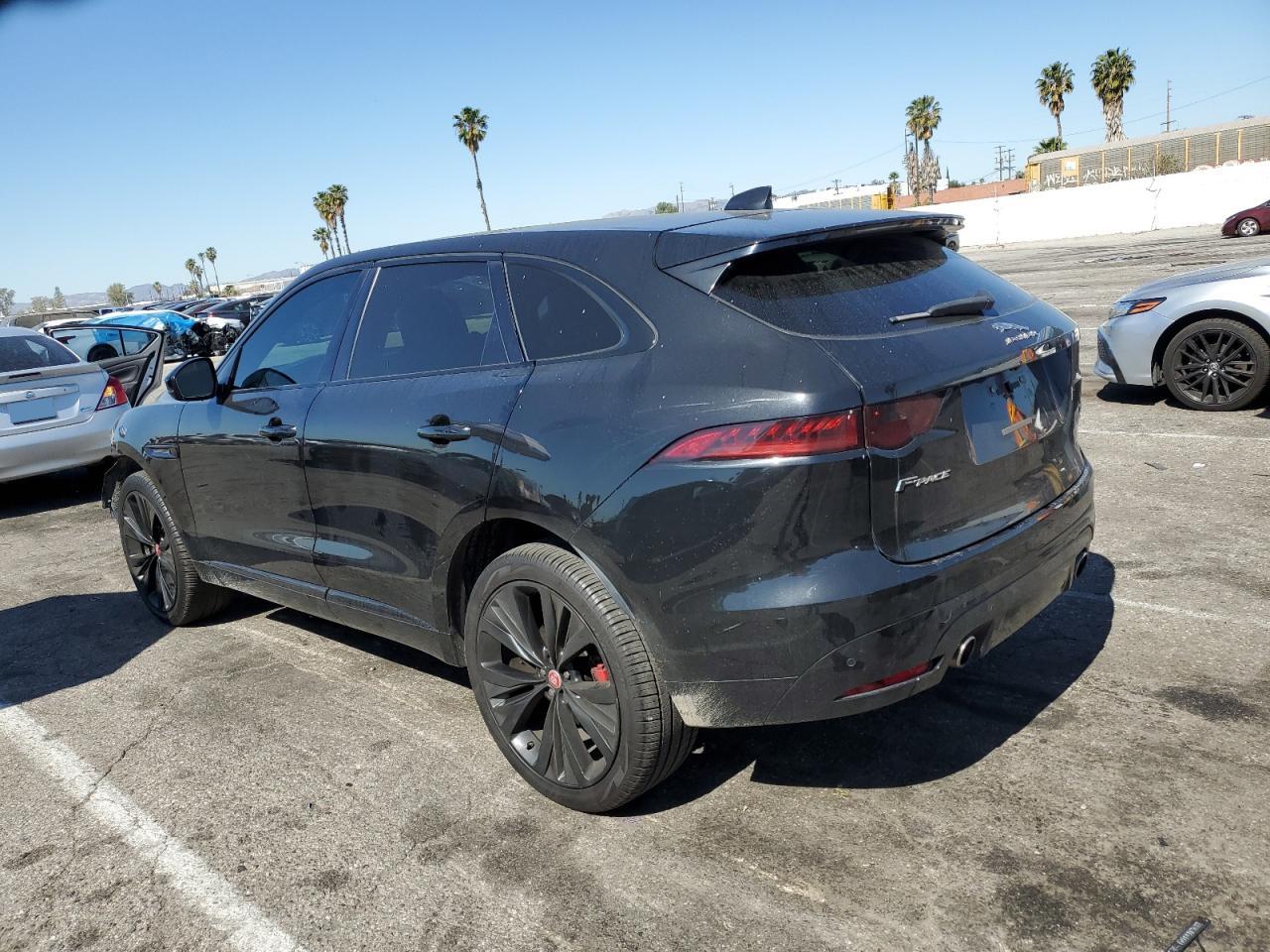 2017 Jaguar F-Pace VIN SADCM2BV5HA096286 Copart auction photo, front end / minor dent/scratches damage thumbnail 2