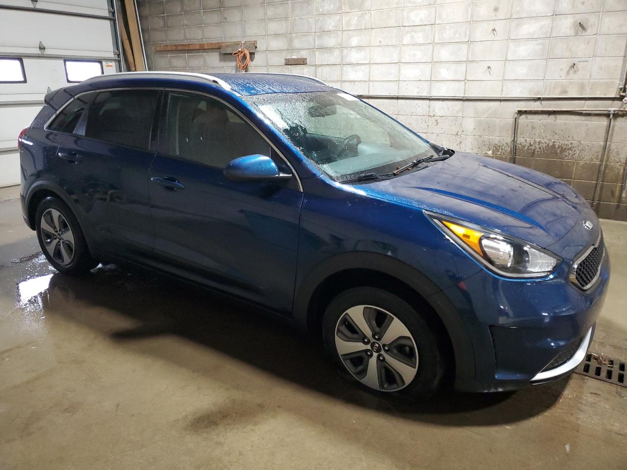 2019 KIA Niro VIN KNDCB3LC8K5335589 Copart auction photo, front end damage thumbnail 4