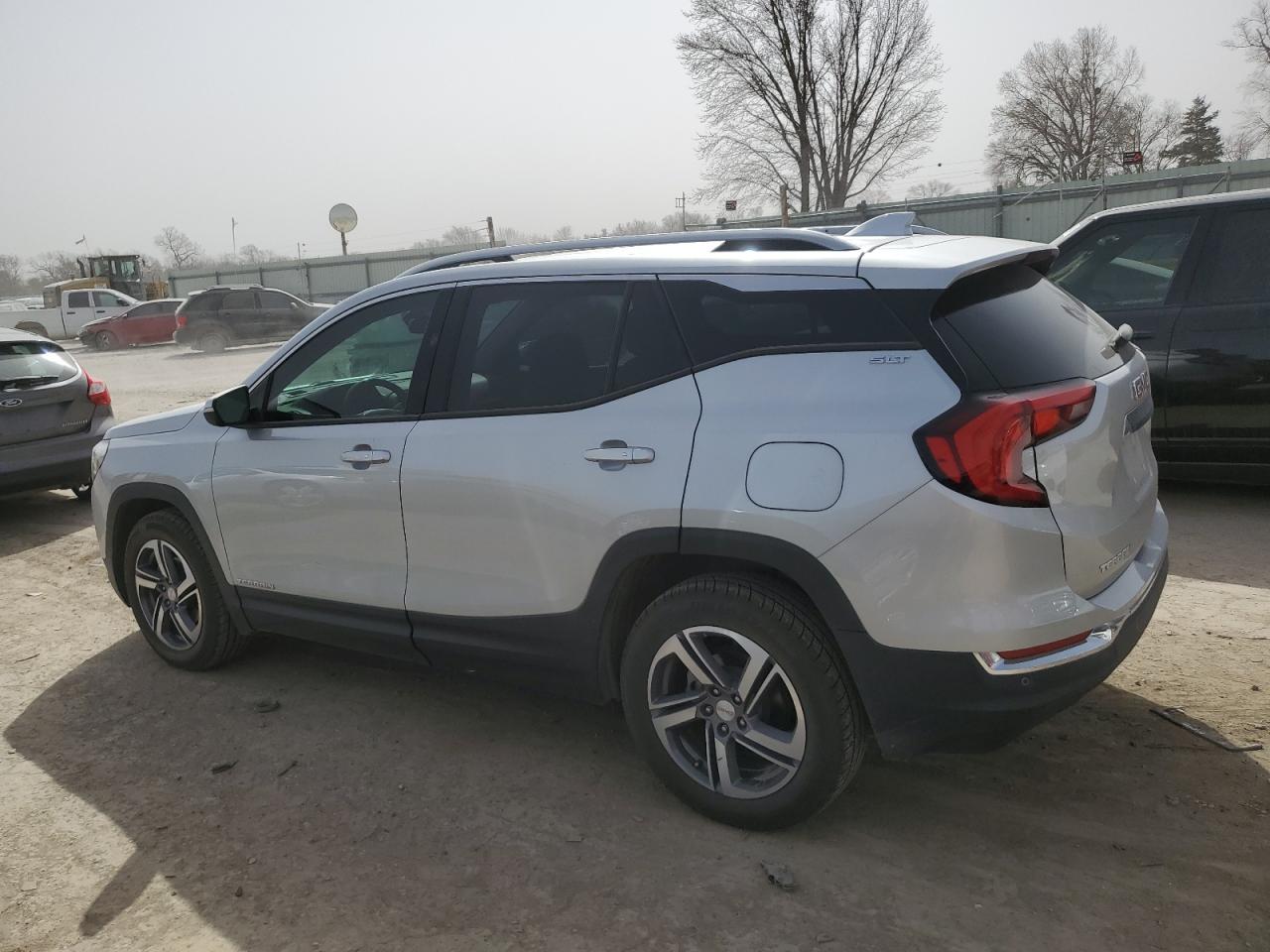 2018 GMC Terrain VIN 3GKALVEV1JL366975 Copart auction photo, minor dent/scratches damage thumbnail 2