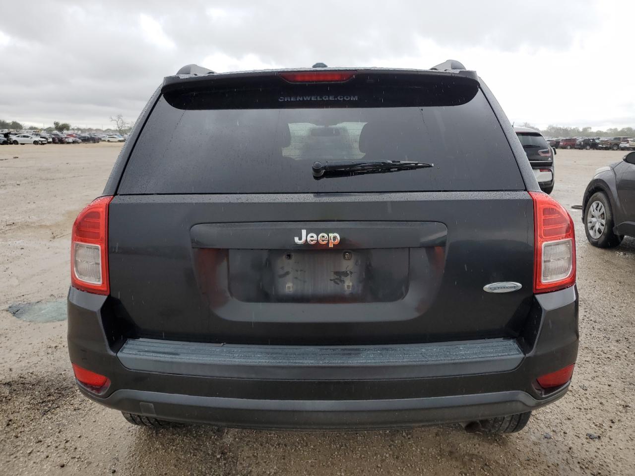 2011 Jeep Compass VIN 1J4NT1FB3BD138696 Copart auction photo, side / front end damage thumbnail 6