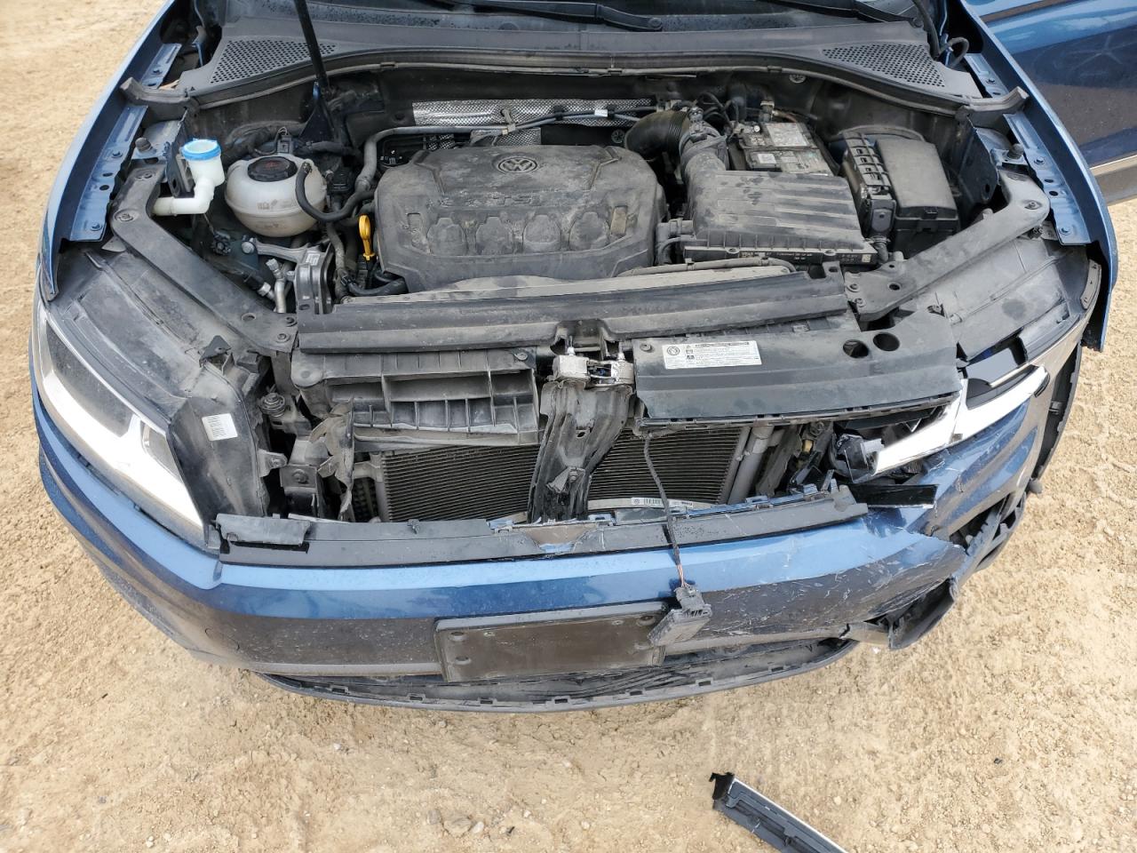 2020 Volkswagen Tiguan VIN 3VV3B7AX0LM061685 Copart auction photo, front end damage thumbnail 12