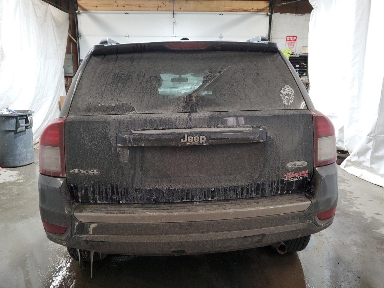 2015 Jeep Compass VIN 1C4NJDEB6FD136168 Copart auction photo, front end / side damage thumbnail 6