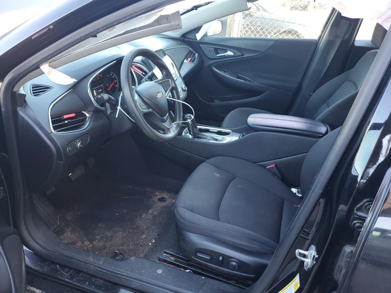 2019 Chevrolet Malibu VIN 1G1ZD5ST9KF164274 Copart auction photo, front end / side damage thumbnail 7