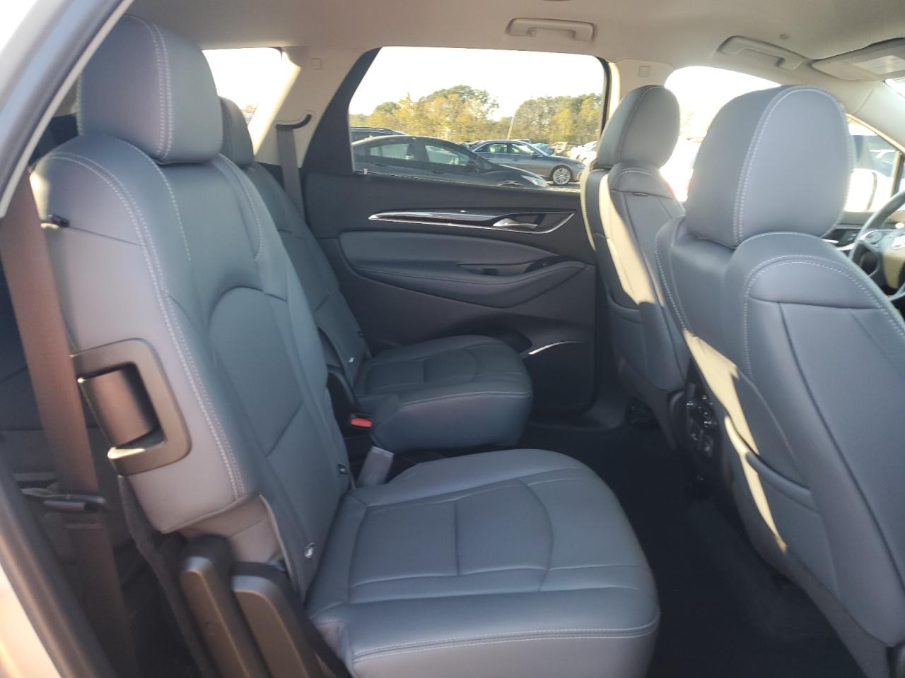 2021 Buick Enclave VIN 5GAERBKW2MJ244789 Copart auction photo, minor dent/scratches damage thumbnail 11