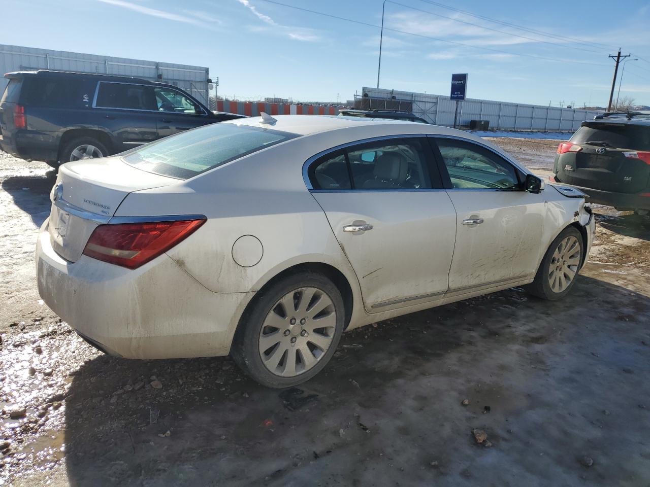 2014 Buick LaCrosse VIN 1G4GE5G30EF185177 Copart auction photo, front end / side damage thumbnail 3