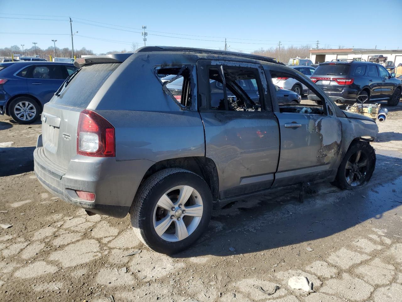 2014 Jeep Compass VIN 1C4NJDBB7ED592036 Copart auction photo, burn / mechanical damage thumbnail 3