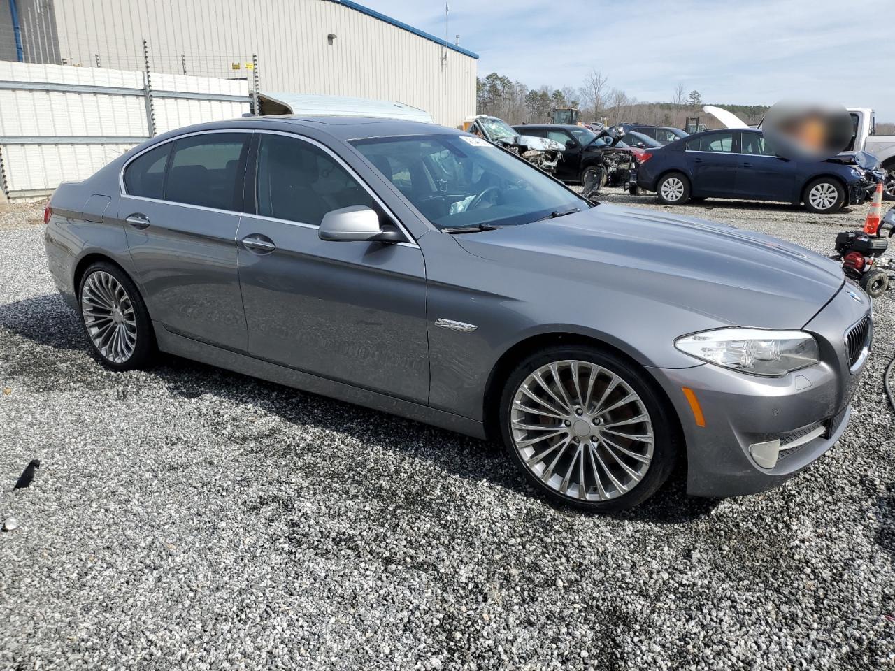 2013 BMW 5er VIN WBAFU7C55DDU73225 Copart auction photo, front end damage thumbnail 4