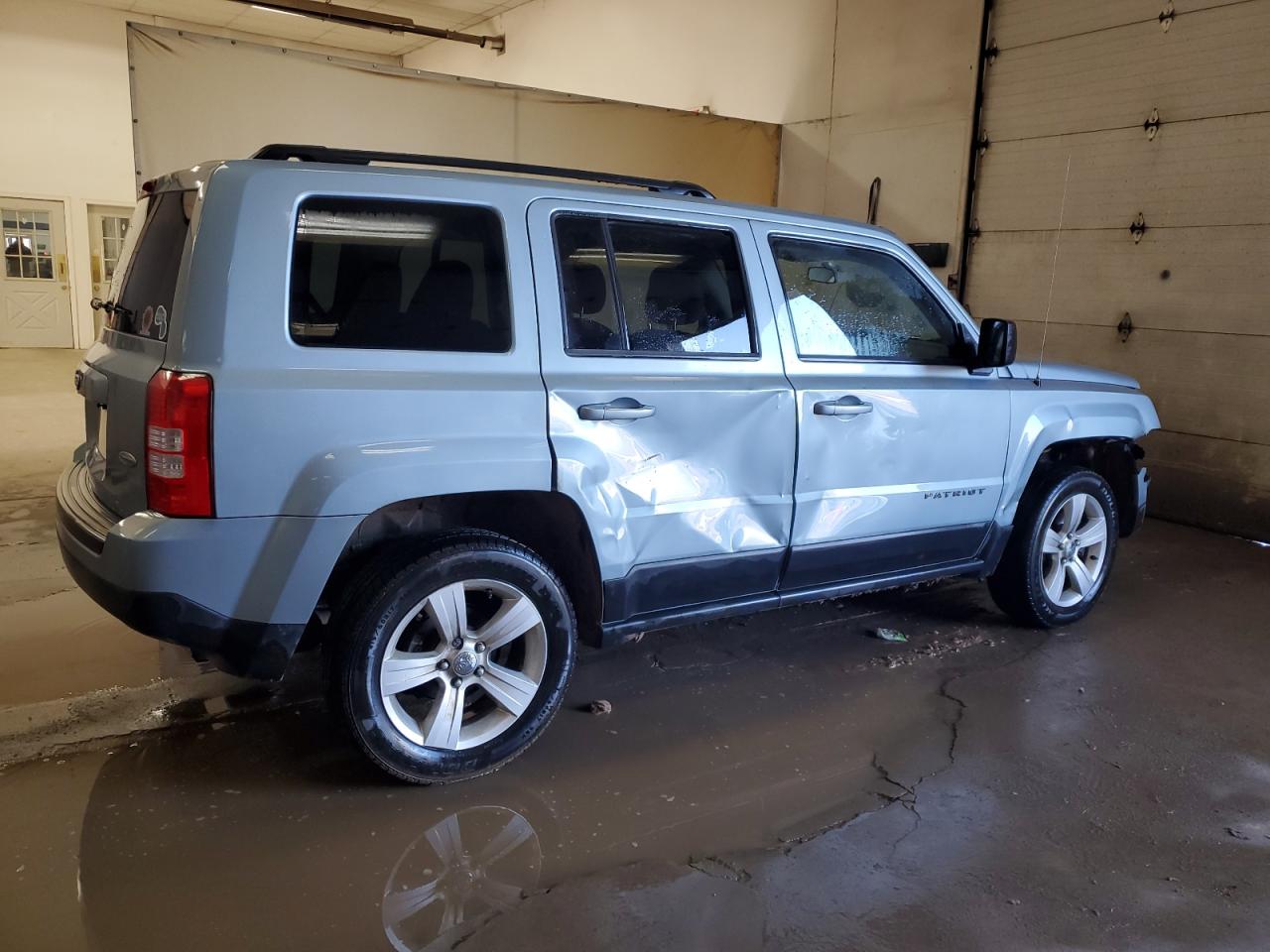 2013 Jeep Liberty (Patriot) VIN 1C4NJRFBXDD174639 Copart auction photo, side / front end damage thumbnail 3
