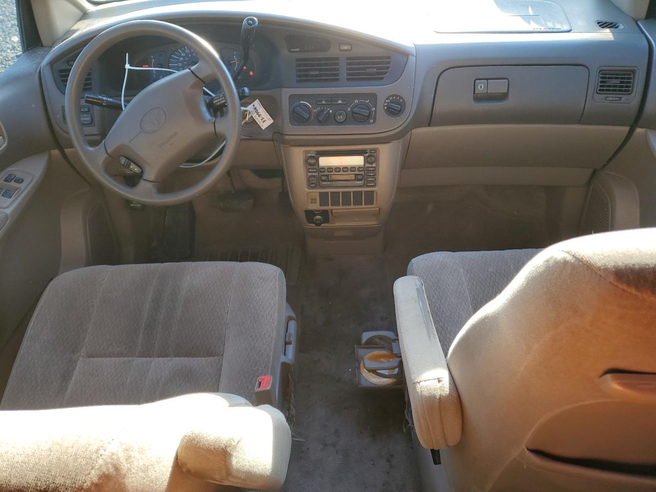 2002 Toyota Sienna VIN 4T3ZF19C32U428815 Copart auction photo, side damage thumbnail 8