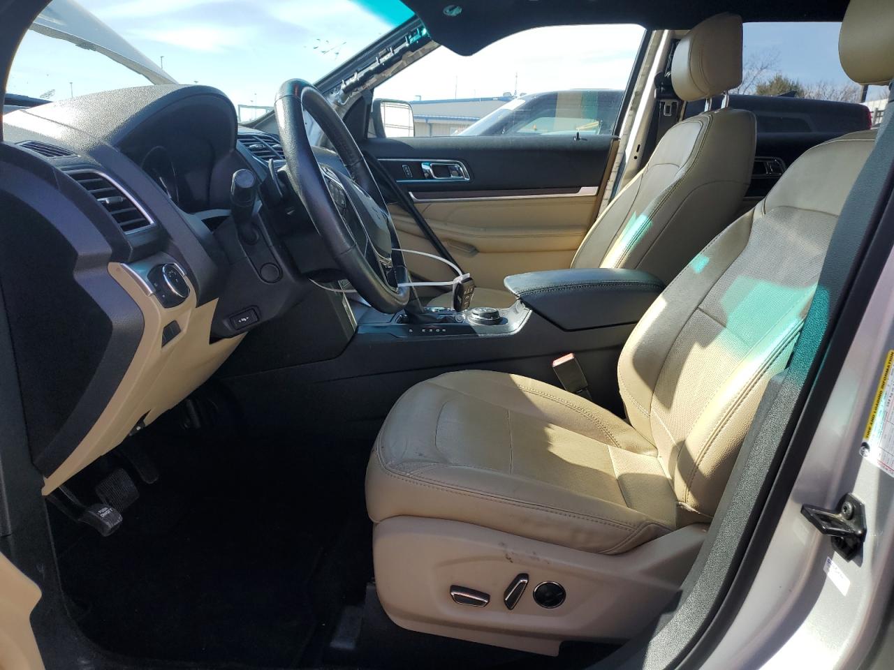 2016 Ford Explorer VIN 1FM5K8F81GGB63037 Copart auction photo, rear end / front end damage thumbnail 7