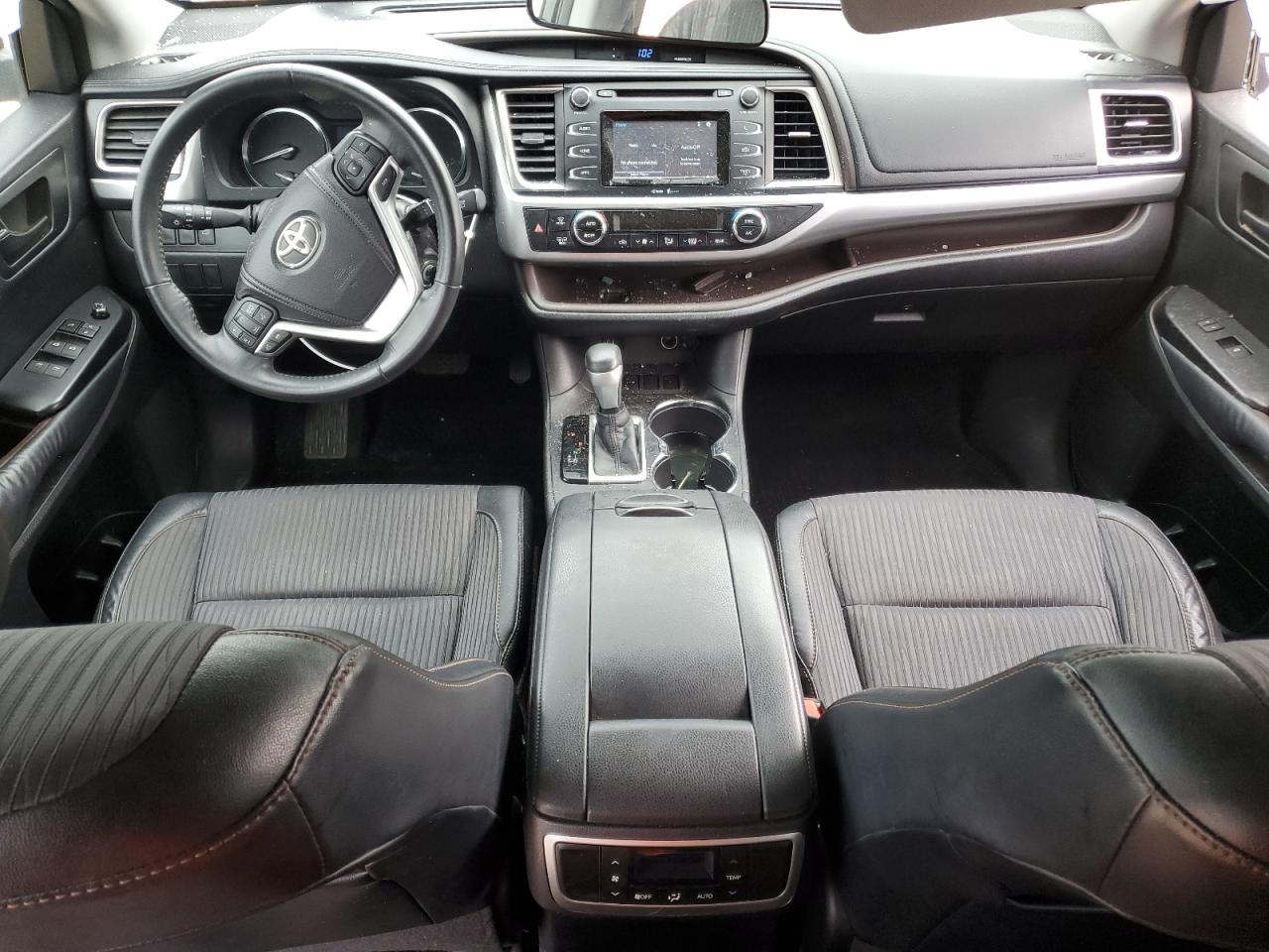 2014 Toyota Highlander VIN 5TDZKRFH4ES025846 Copart auction photo, rollover damage thumbnail 8