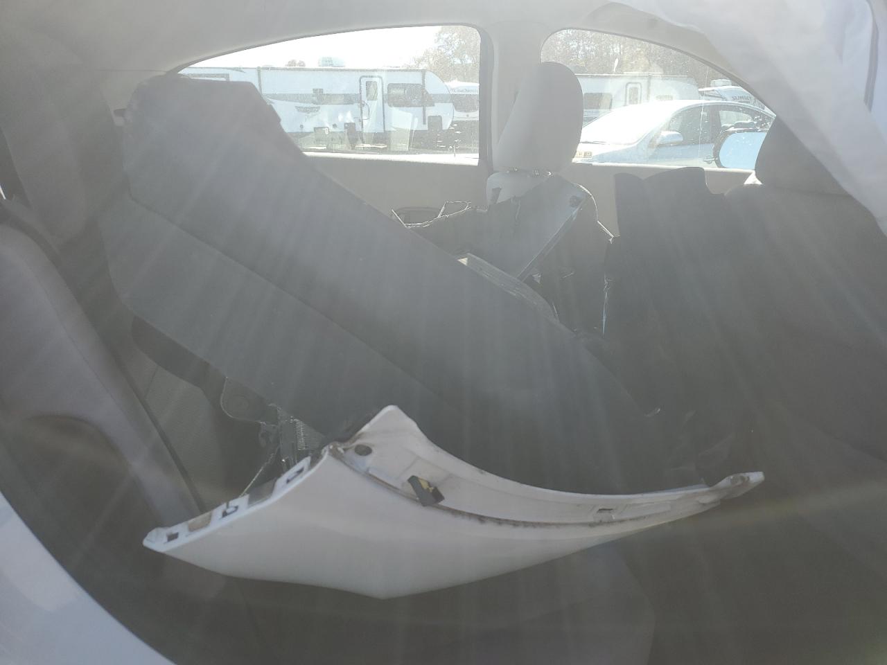 2018 Honda HR-V VIN 3CZRU6H35JM714227 Copart auction photo, front end damage thumbnail 11