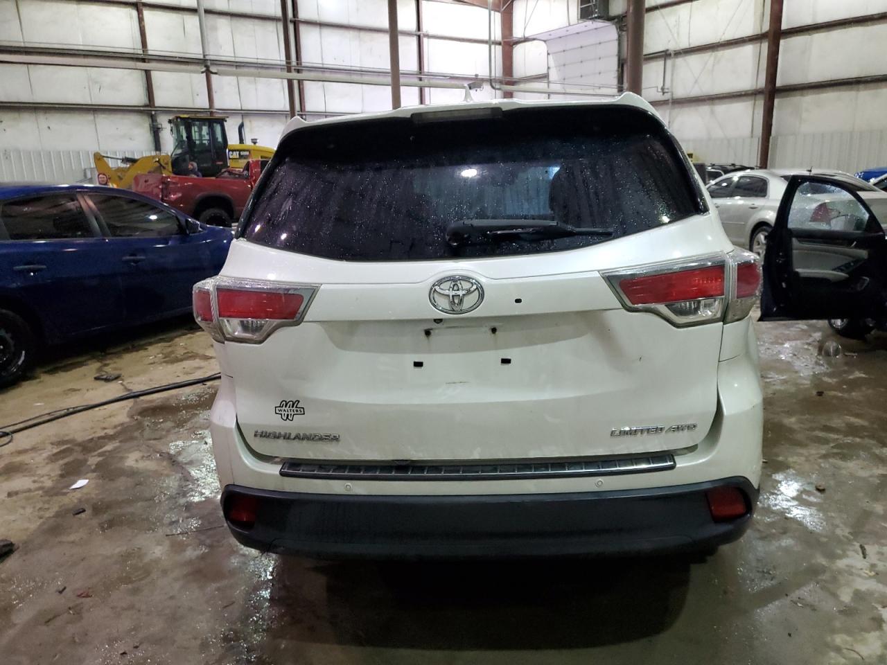 2015 Toyota Highlander VIN 5TDDKRFH5FS093035 Copart auction photo, front end damage thumbnail 6