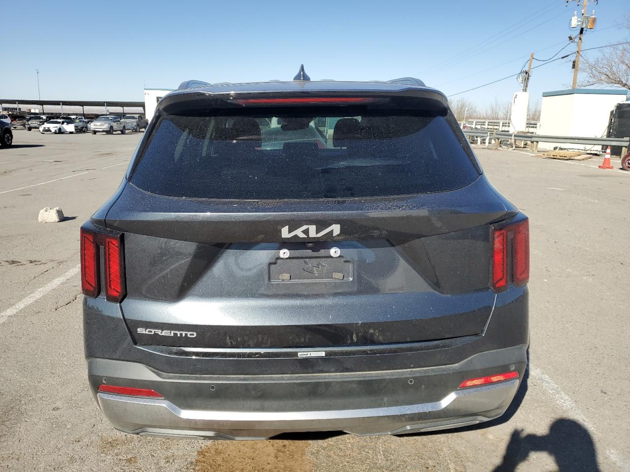 2024 KIA Sorento VIN 5XYRL4JC6RG257928 Copart auction photo, side damage thumbnail 6