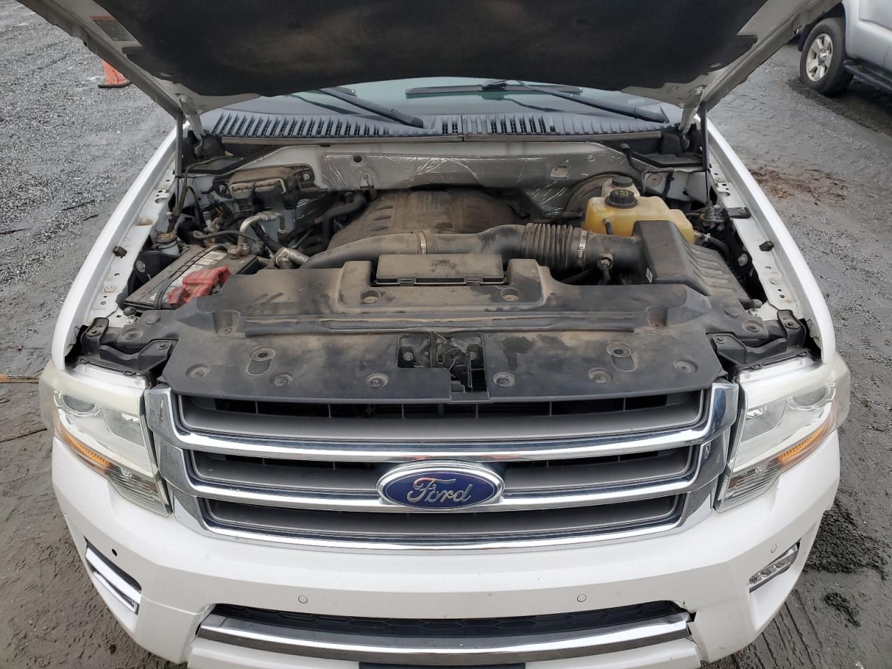 2015 Ford Expedition VIN 1FMJK1KT2FEF26018 Copart auction photo, rear end damage thumbnail 12