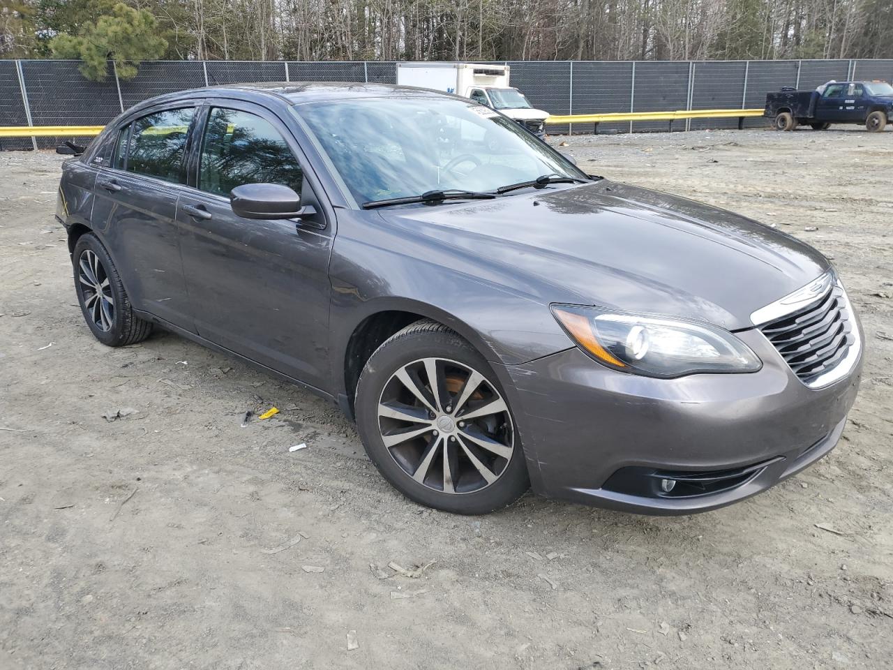 2014 Chrysler 200 VIN 1C3CCBBB7EN177318 Copart auction photo, rear end damage thumbnail 4