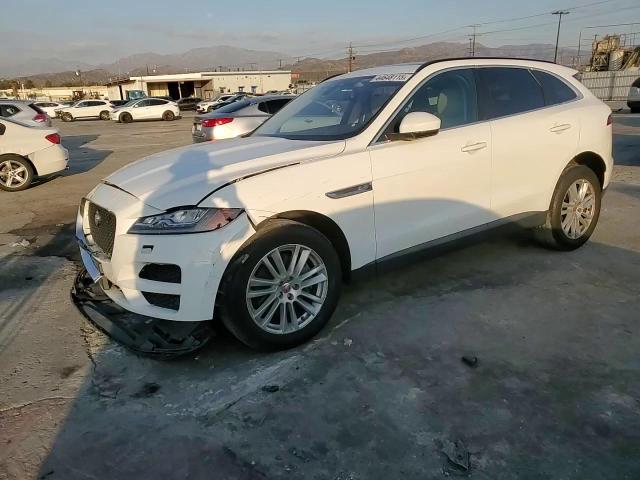 2017 Jaguar F-Pace VIN SADCK2BV9HA083157 Copart auction photo, front end / side damage thumbnail 11