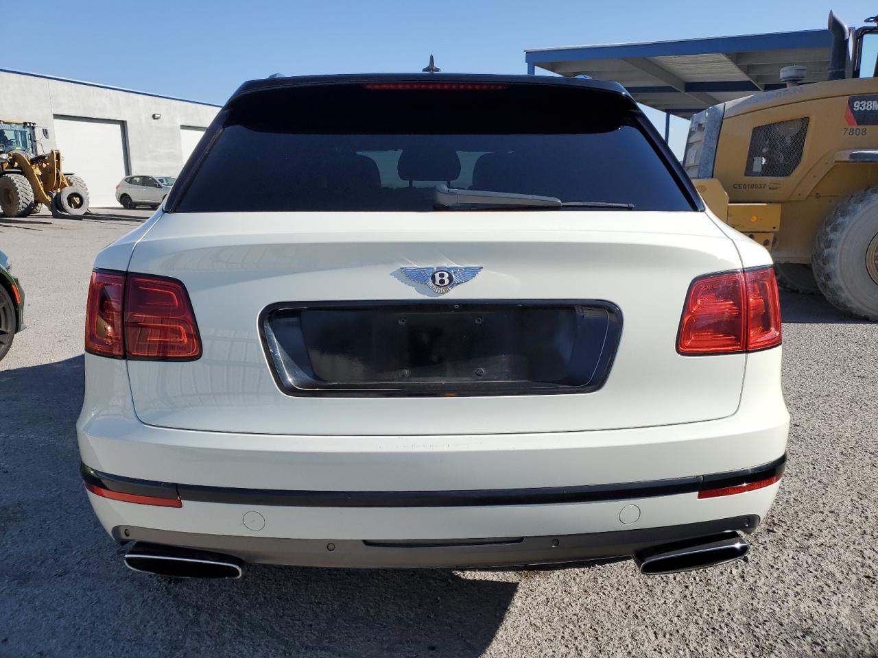 2017 Bentley Bentayga VIN SJAAC2ZV9HC013783 Copart auction photo, front end damage thumbnail 6