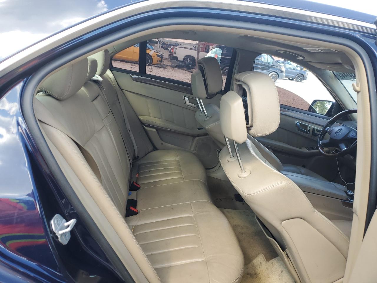 2013 Mercedes-Benz E-klasse VIN WDDHF5KB9DA765937 Copart auction photo, minor dent/scratches damage thumbnail 10