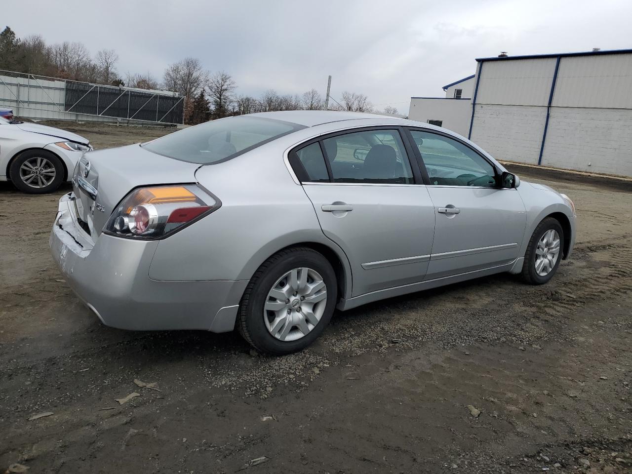 2010 Nissan Altima VIN 1N4AL2AP3AN488308 Copart auction photo, rear end / minor dent/scratches damage thumbnail 3