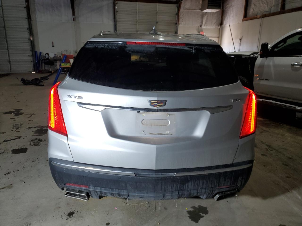 2019 Cadillac XT5 VIN 1GYKNCRS4KZ240984 Copart auction photo, side damage thumbnail 6